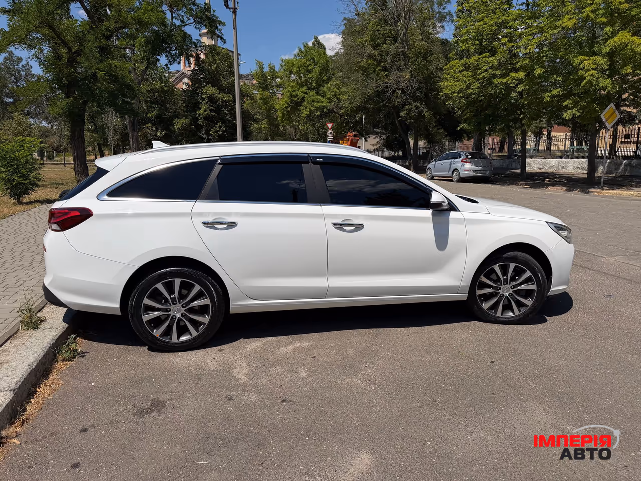 Hyundai i30 - фото 4