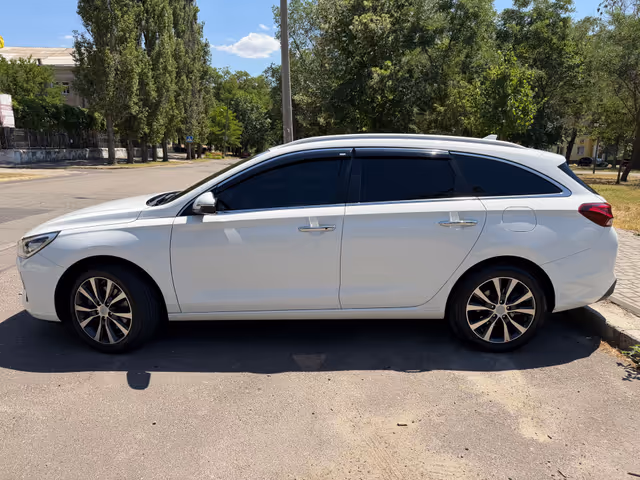 Hyundai i30 - фото 3