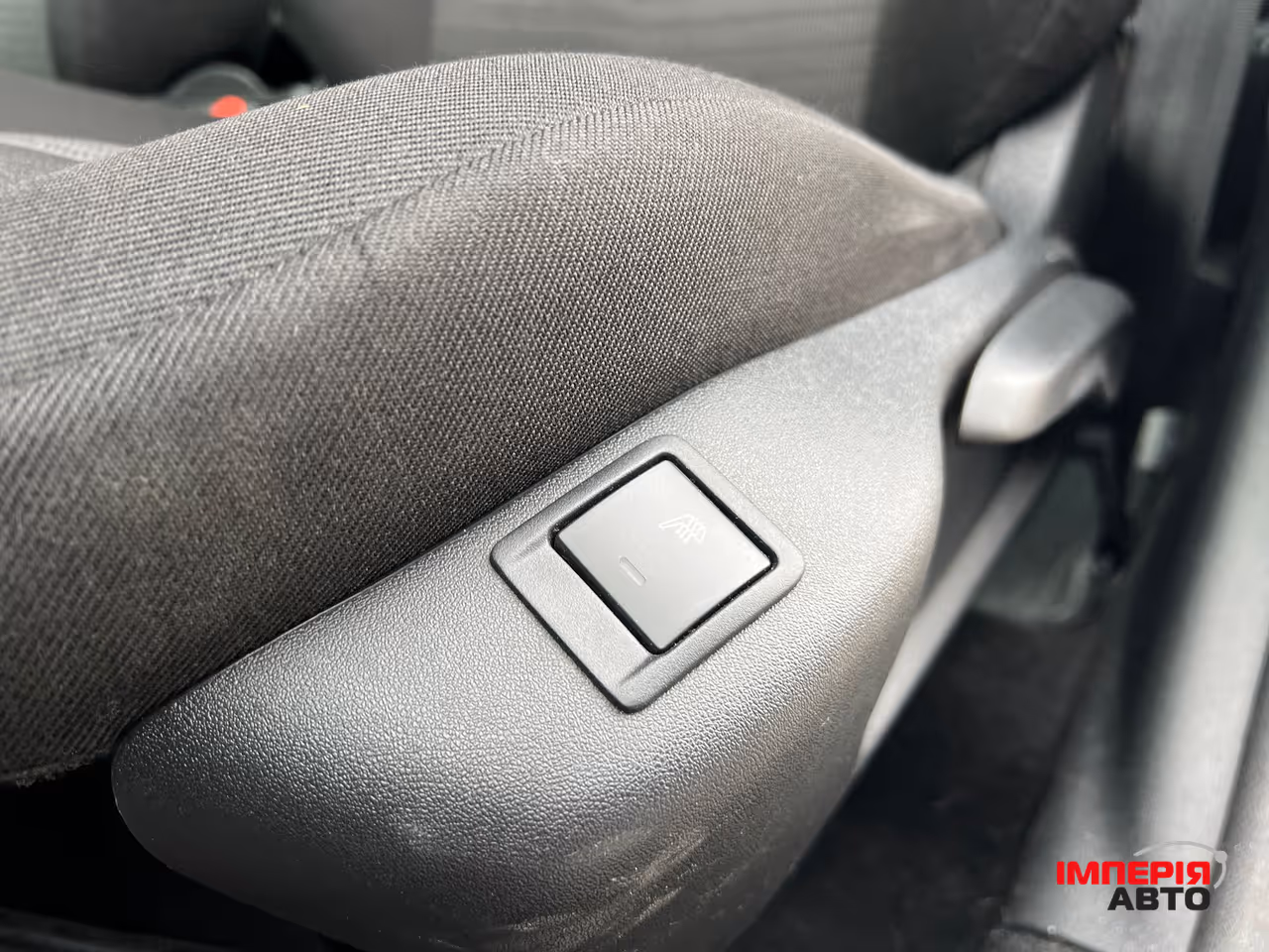Peugeot 301 - фото 3