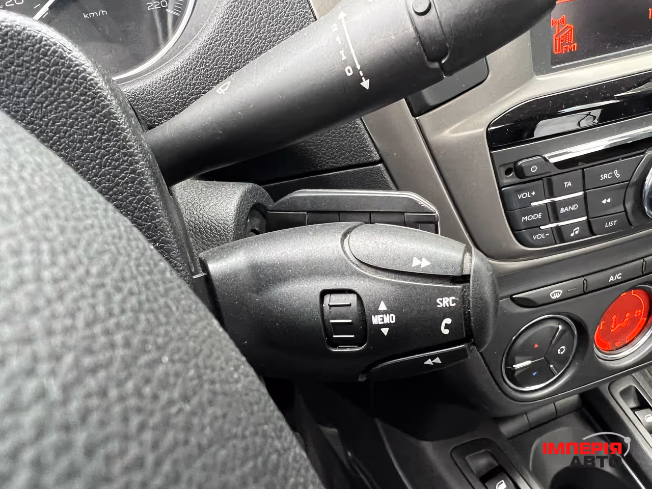 Peugeot 301 - фото 18