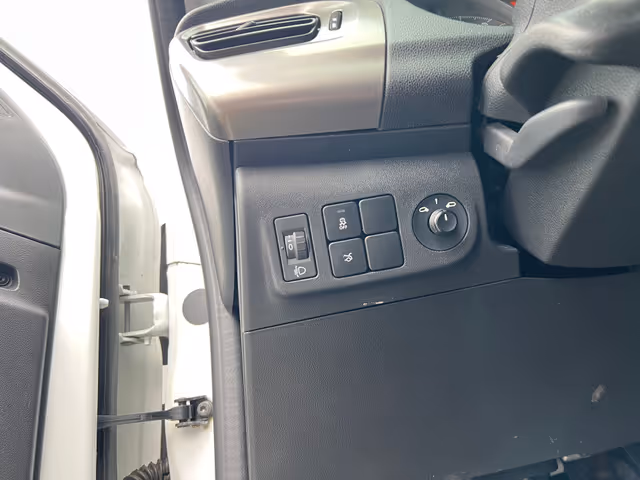 Peugeot 301 - фото 4