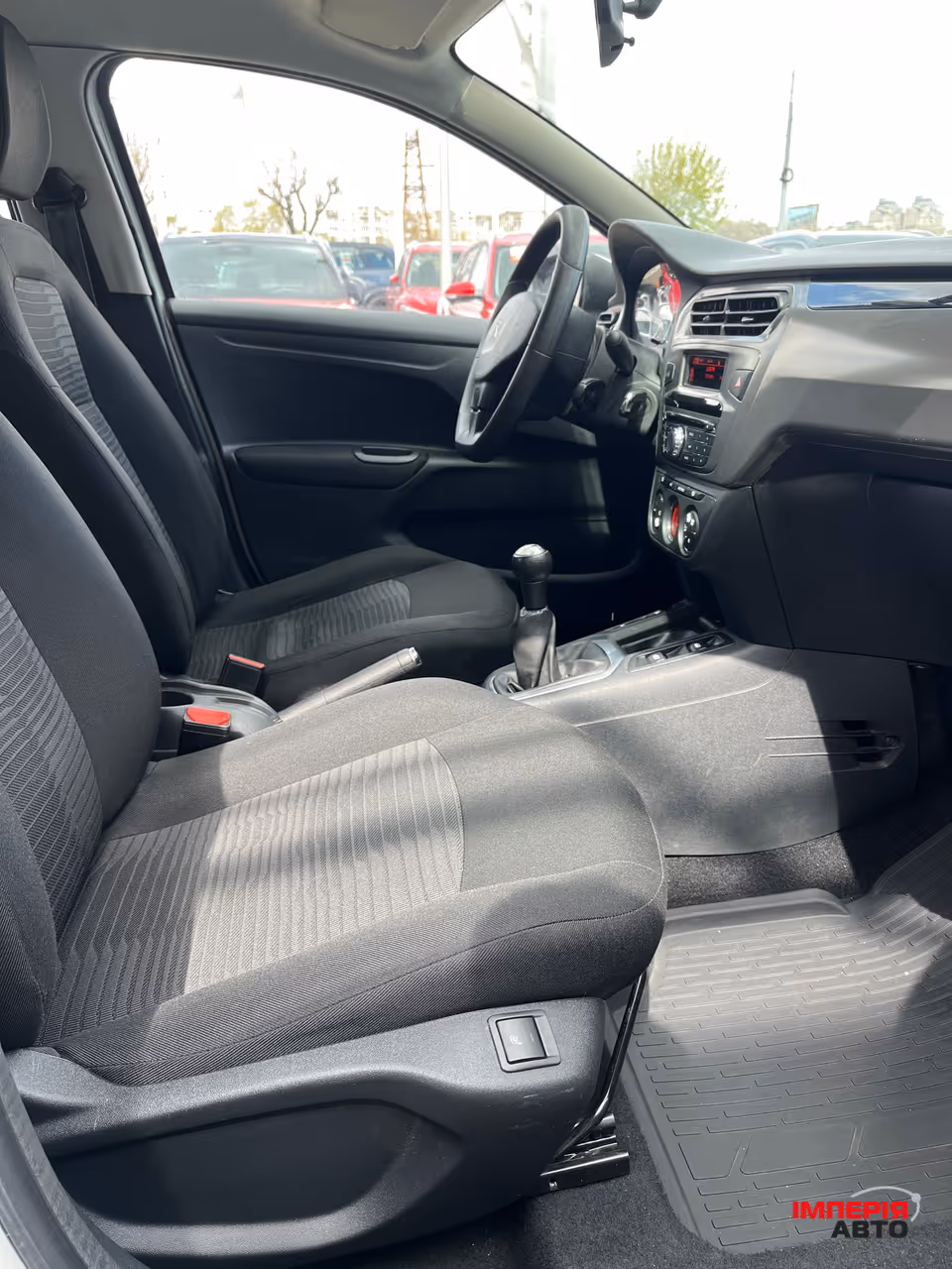 Peugeot 301 - фото 14
