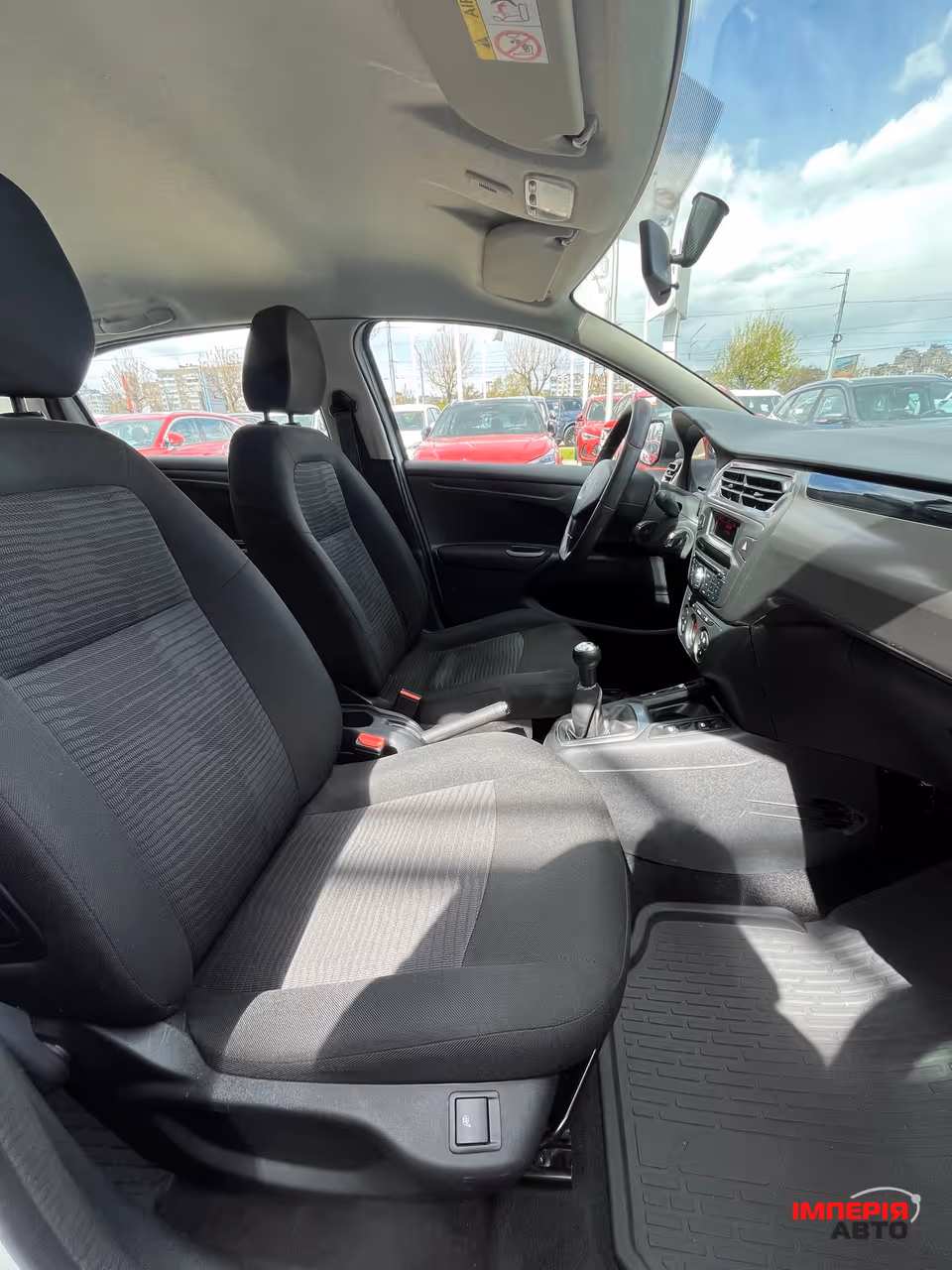 Peugeot 301 - фото 13