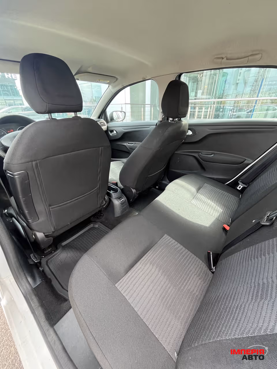 Peugeot 301 - фото 10
