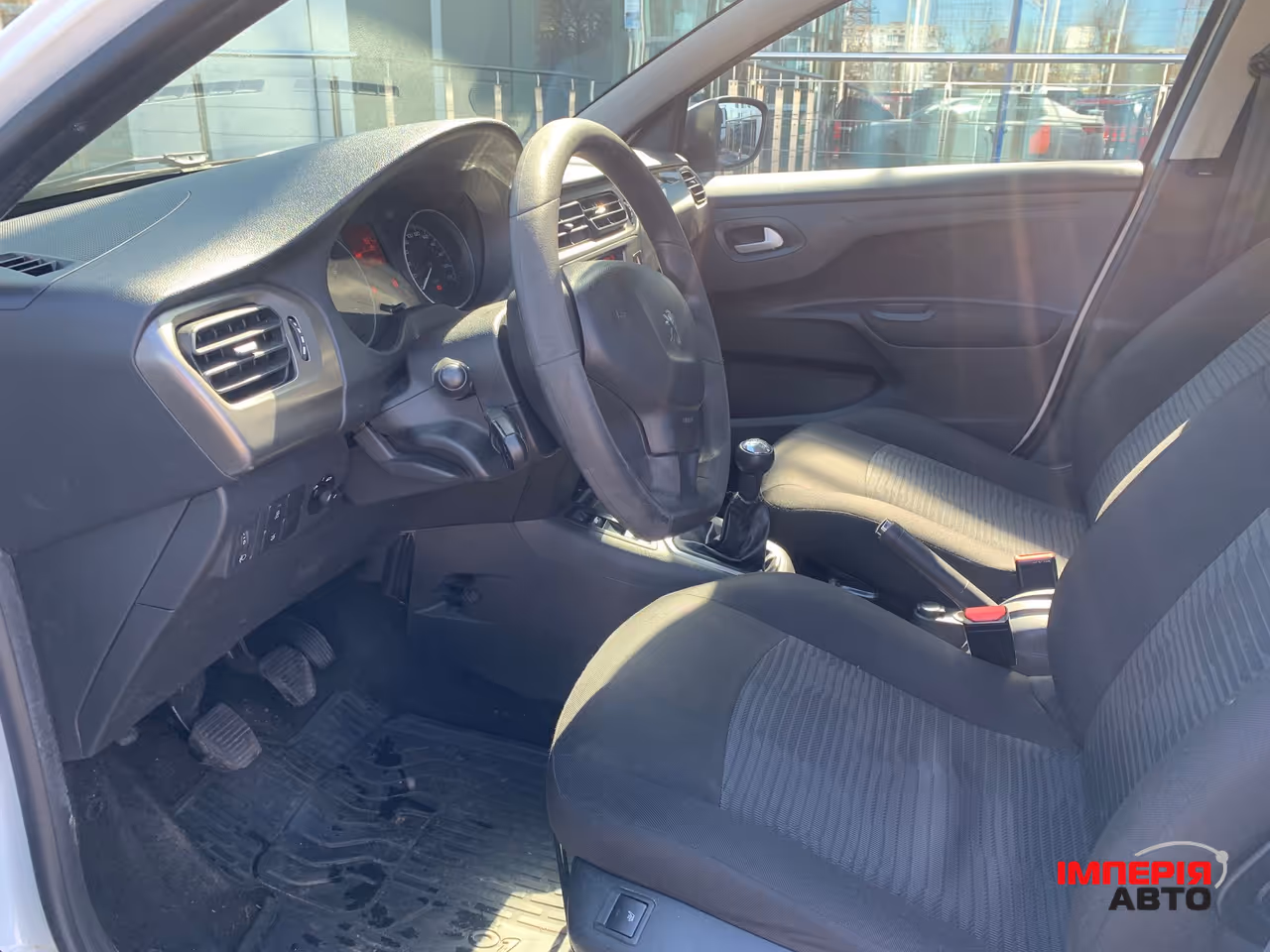 Peugeot 301 - фото 21