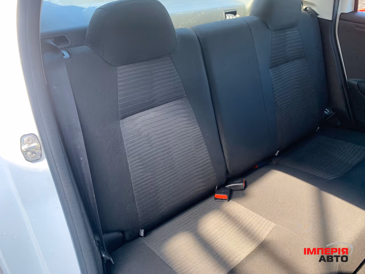 Peugeot 301 - фото 13