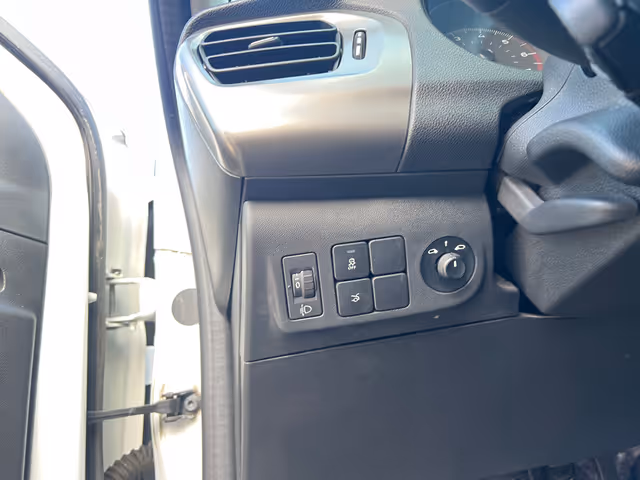 Peugeot 301 - фото 4