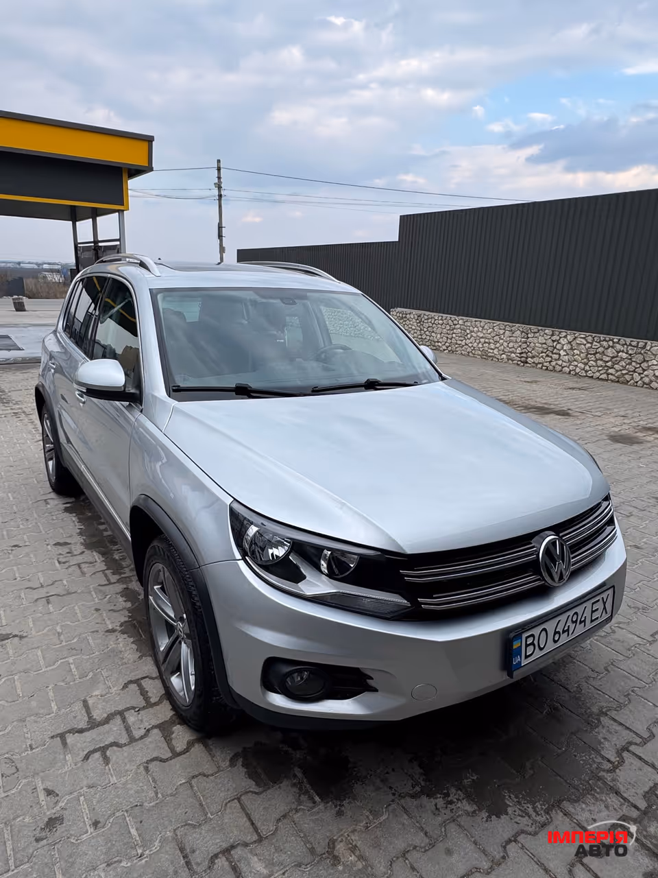 Volkswagen Tiguan - фото 1