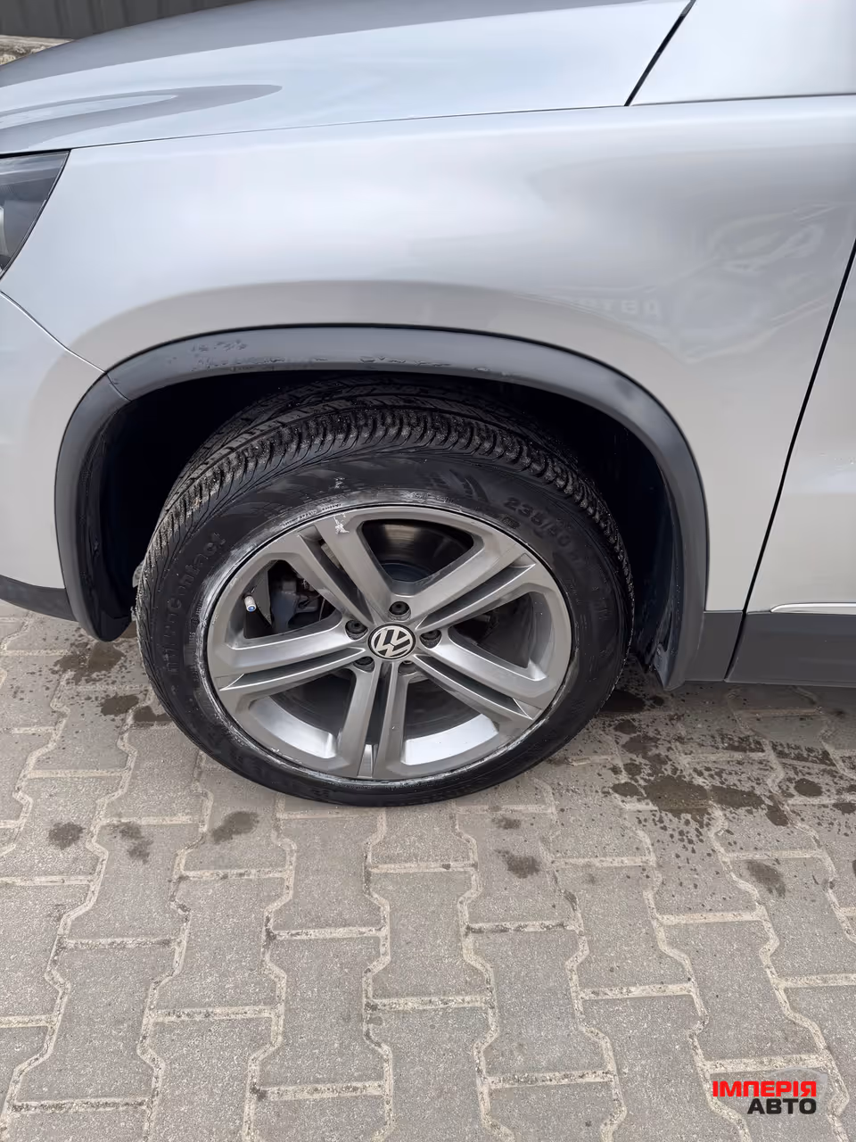 Volkswagen Tiguan - фото 12