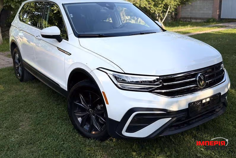 Volkswagen Tiguan - фото 6