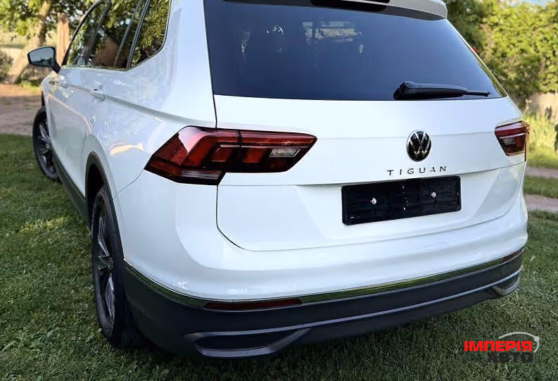 Volkswagen Tiguan - фото 9