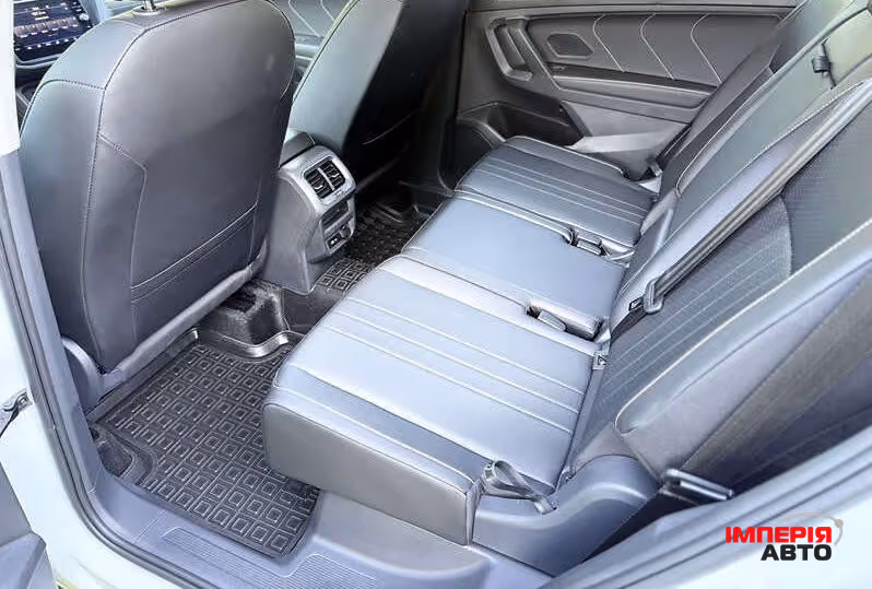 Volkswagen Tiguan - фото 16