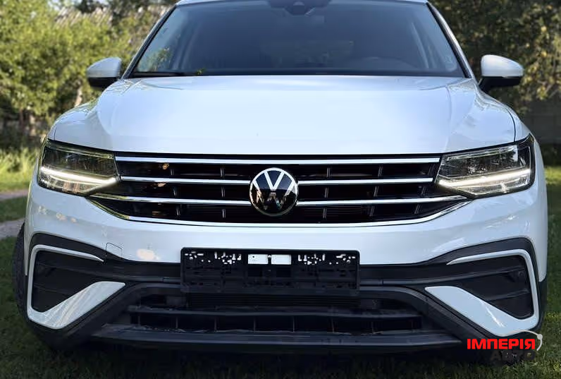 Volkswagen Tiguan - фото 3
