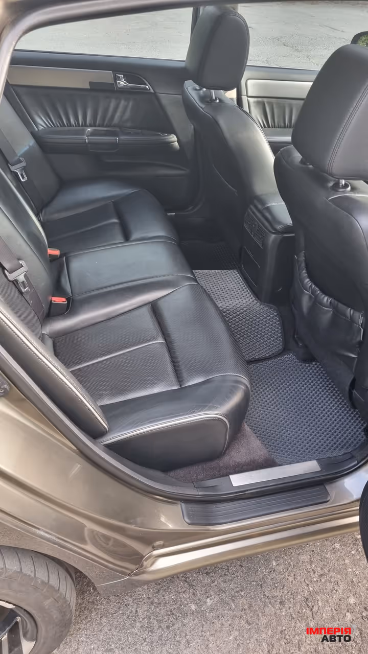 Infiniti M - фото 7