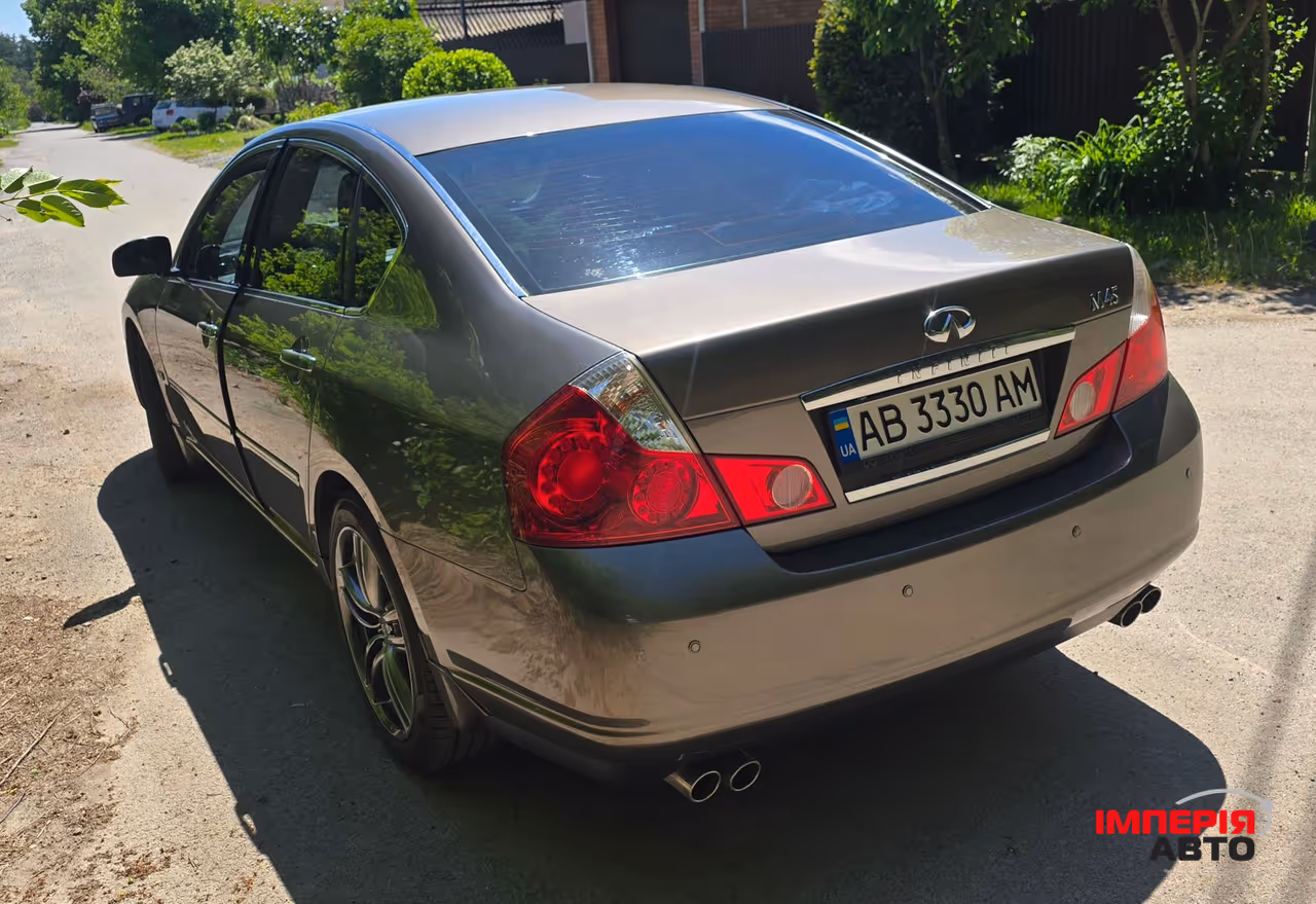 Infiniti M - фото 4