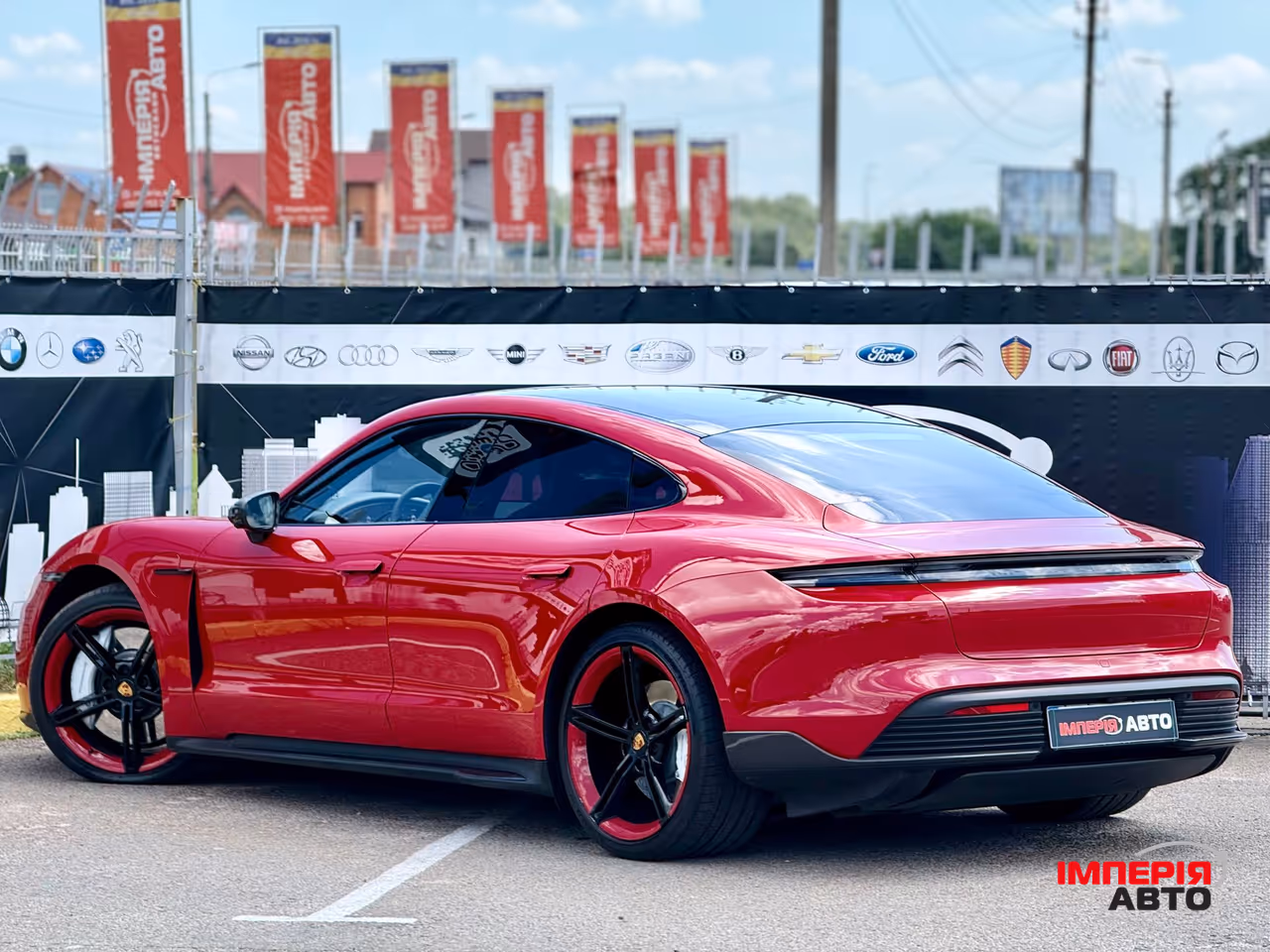 Porsche Taycan - фото 9