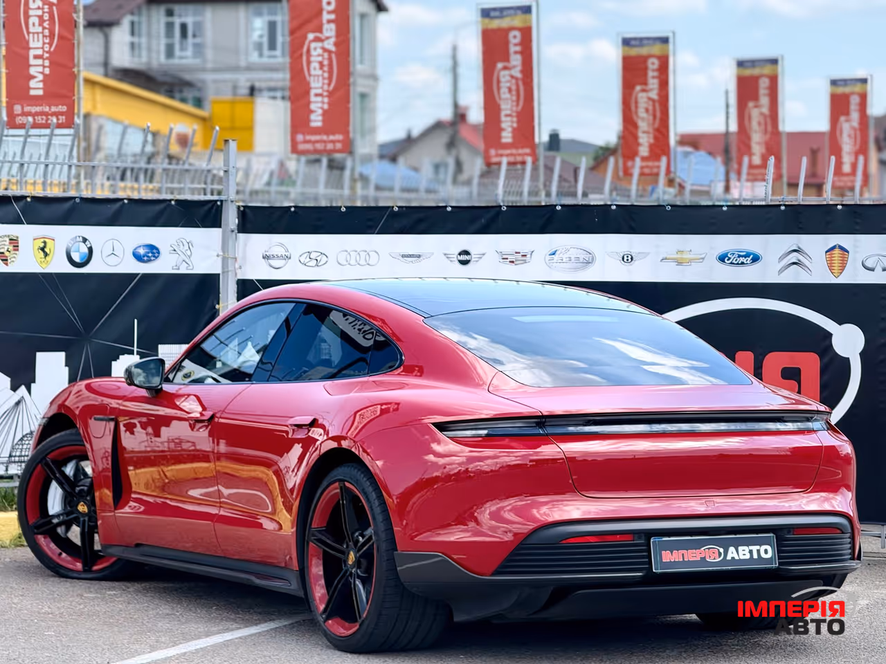 Porsche Taycan - фото 8