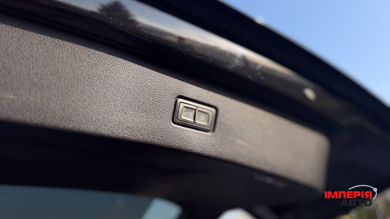 Audi SQ7 - фото 38
