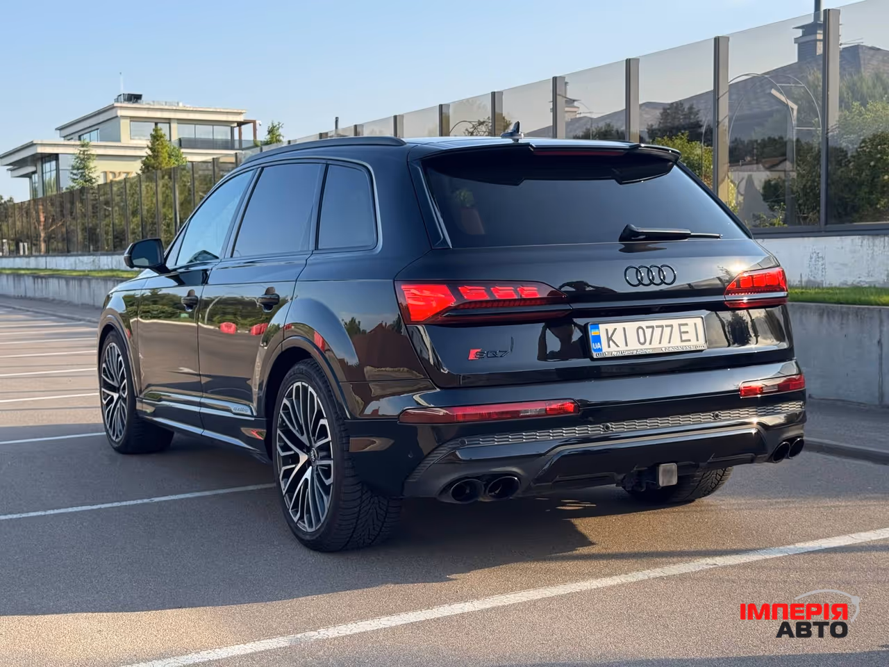Audi SQ7 - фото 9