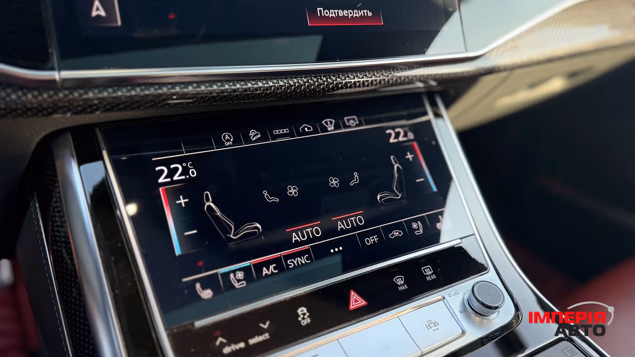 Audi SQ7 - фото 28