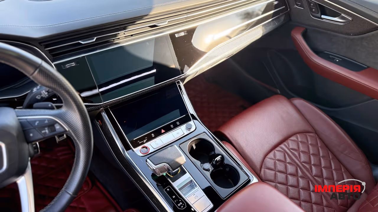 Audi SQ7 - фото 24