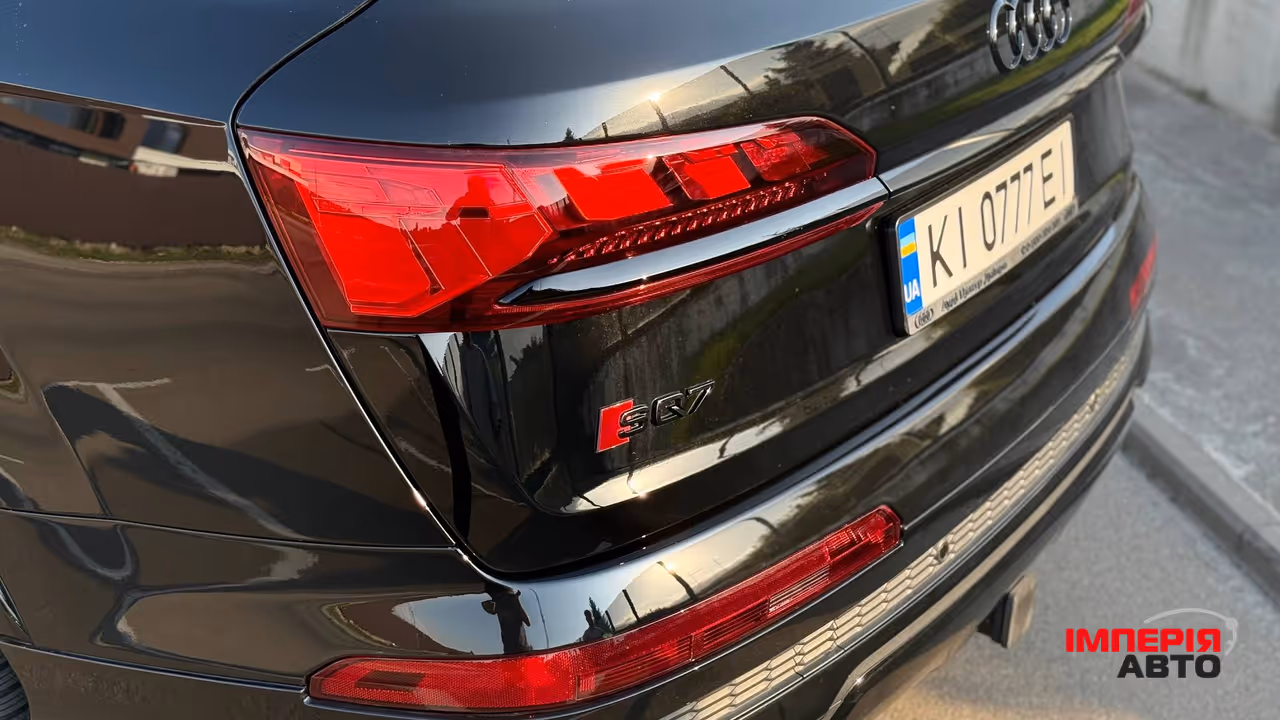 Audi SQ7 - фото 12