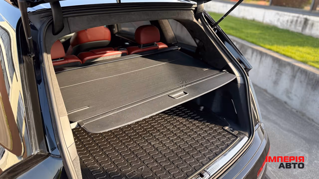 Audi SQ7 - фото 31