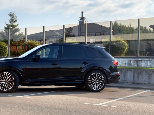 Audi SQ7 - фото 2