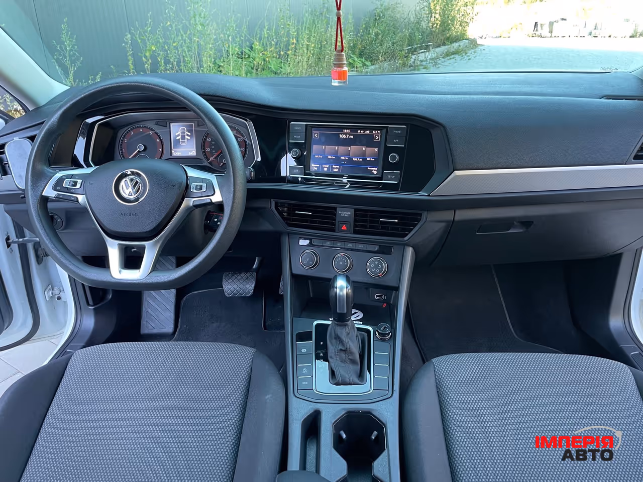 Volkswagen Jetta - фото 10
