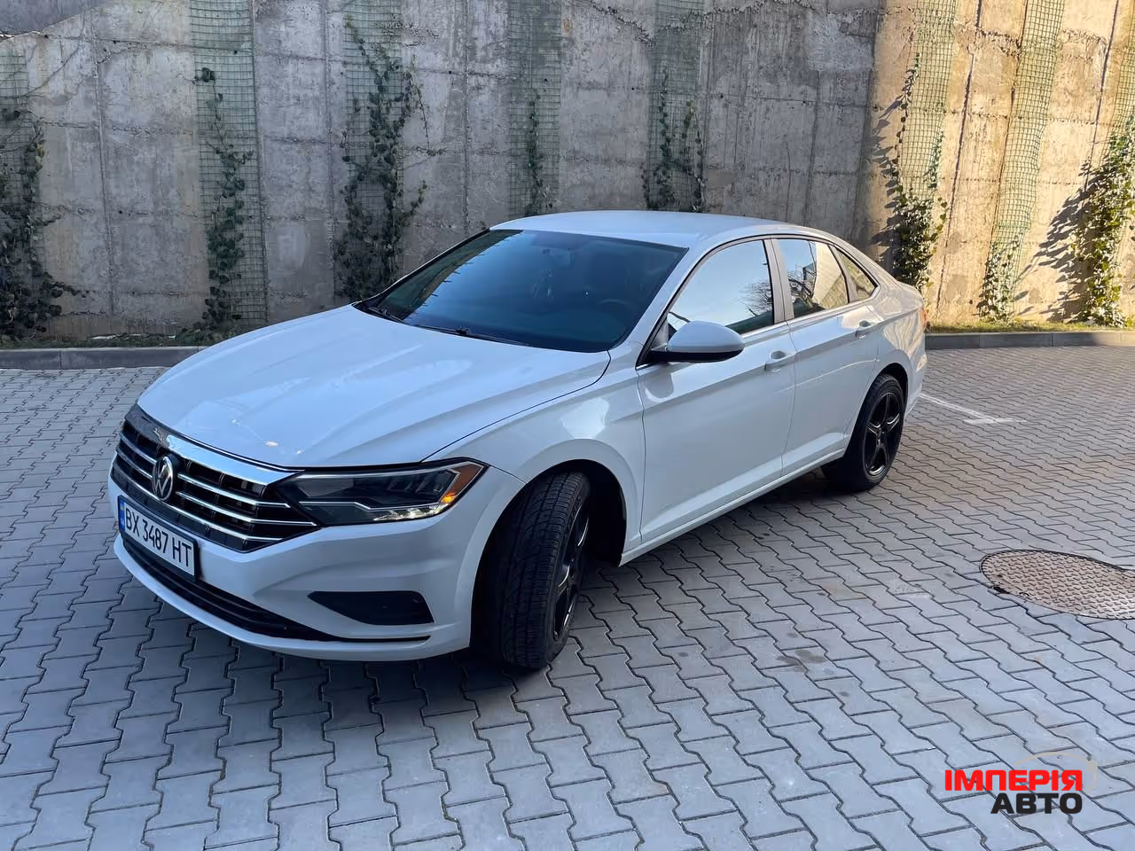 Volkswagen Jetta - фото 1