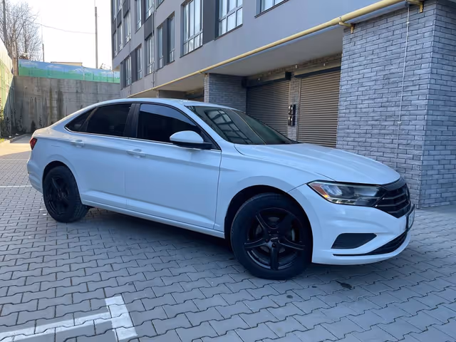 Volkswagen Jetta - фото 2