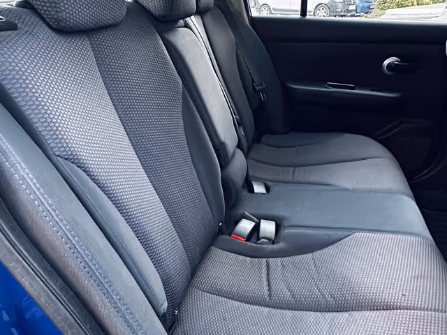 Nissan Tiida - фото 3