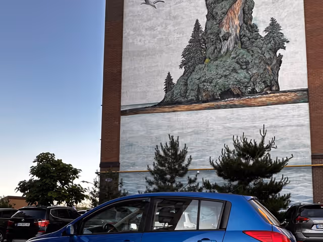 Nissan Tiida - фото 5