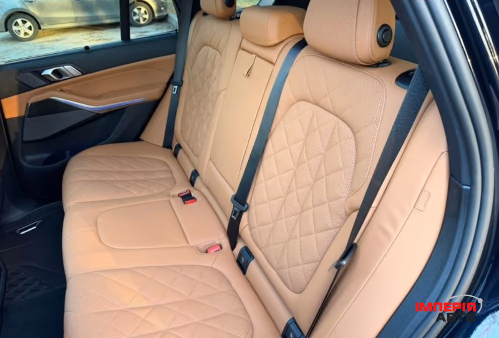 BMW X5 - фото 7