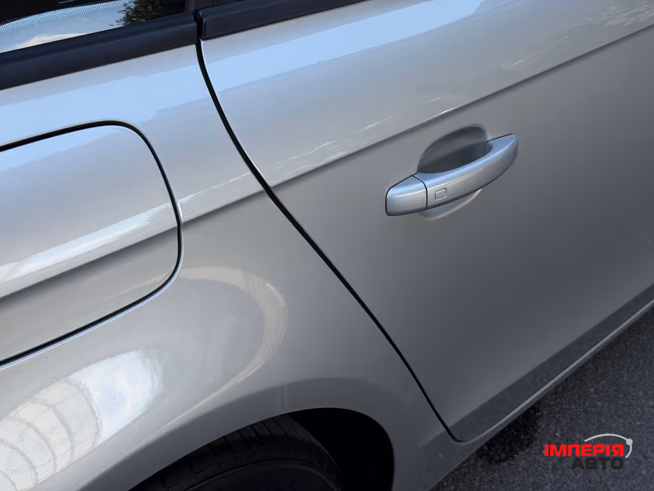 Audi A4 - фото 29