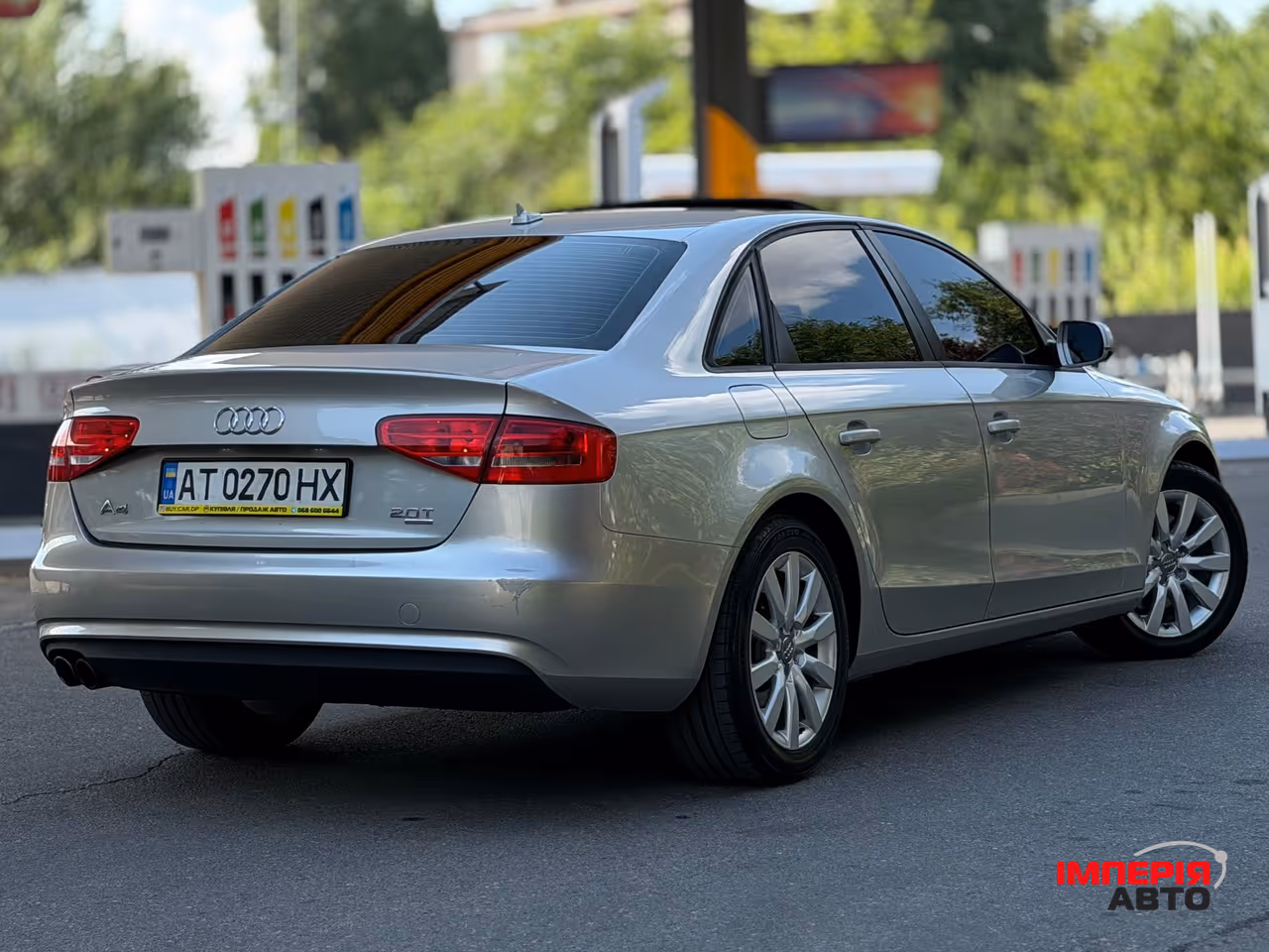 Audi A4 - фото 5
