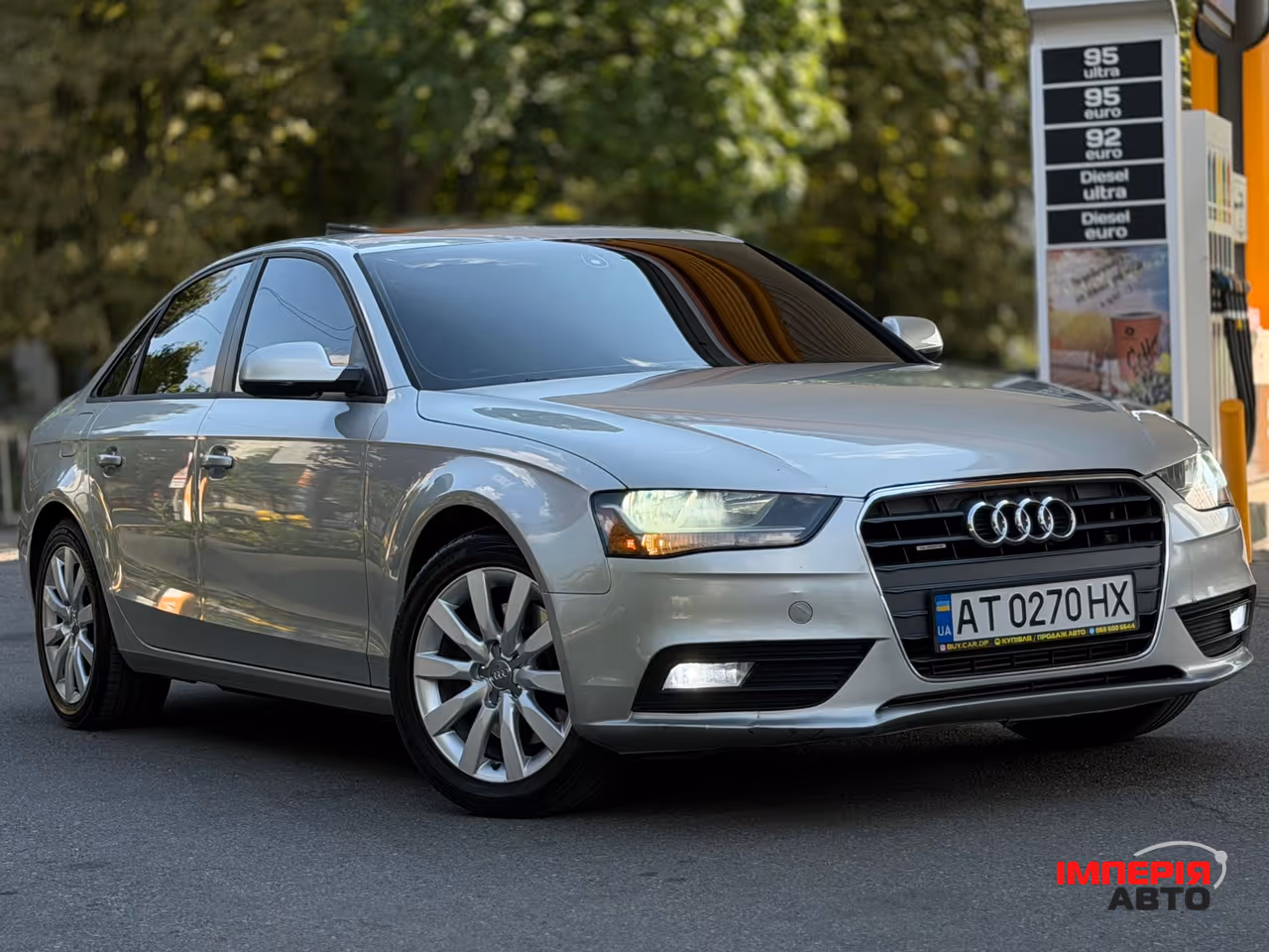 Audi A4 - фото 7