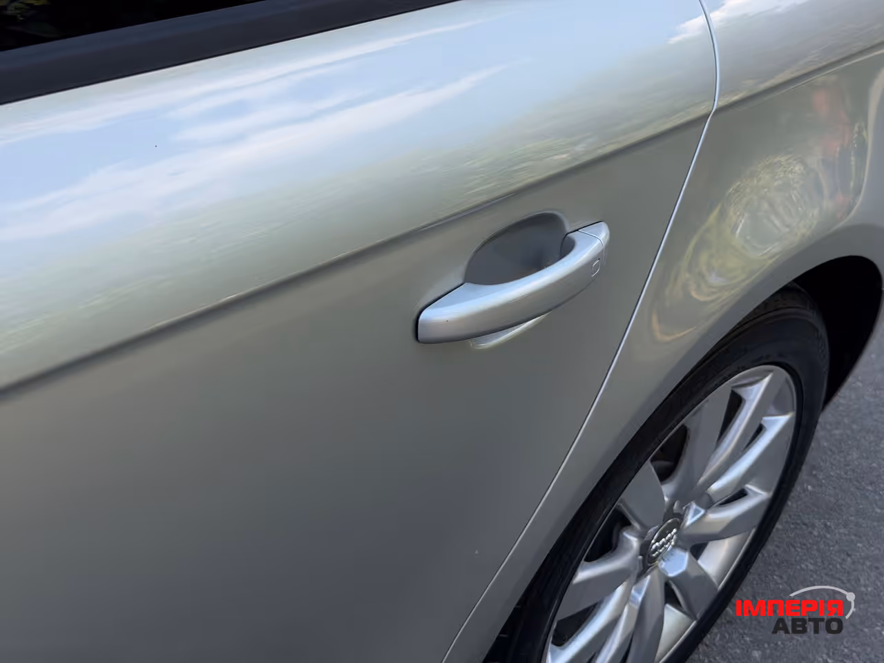 Audi A4 - фото 22