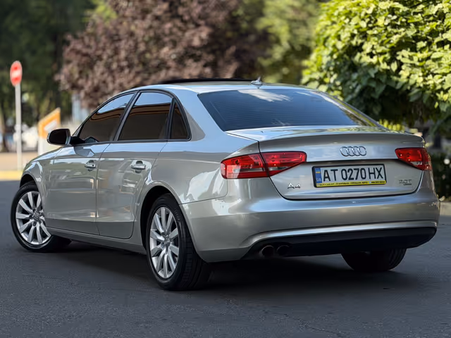 Audi A4 - фото 3