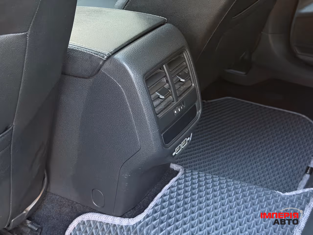 Volkswagen Passat - фото 57