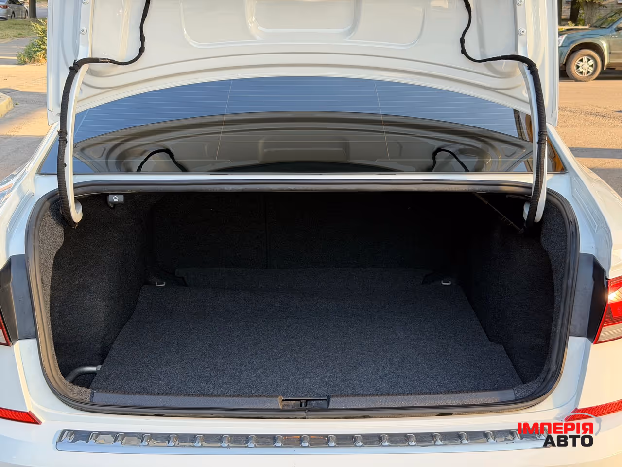 Volkswagen Passat - фото 12
