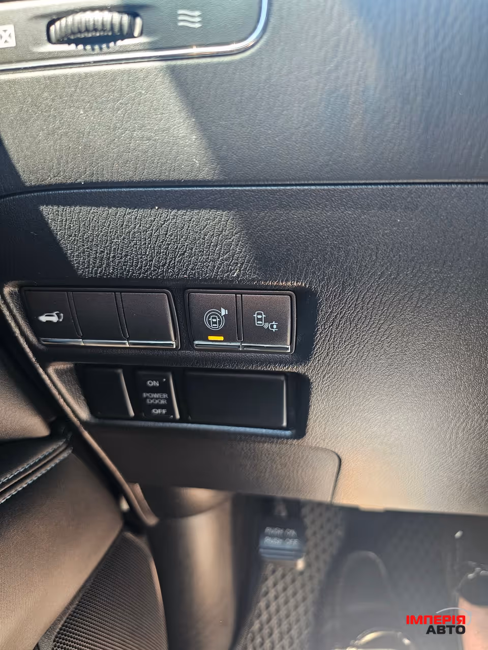 Infiniti QX80 - фото 21