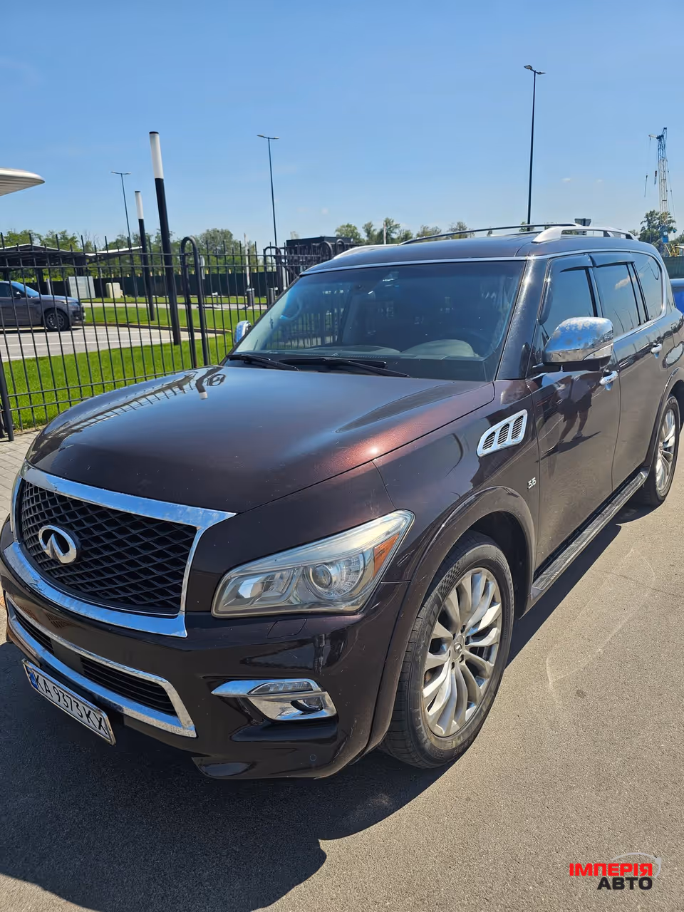 Infiniti QX80 - фото 8
