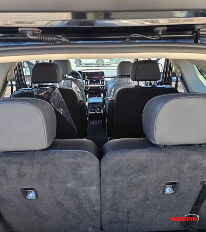 Kia Sorento - фото 11