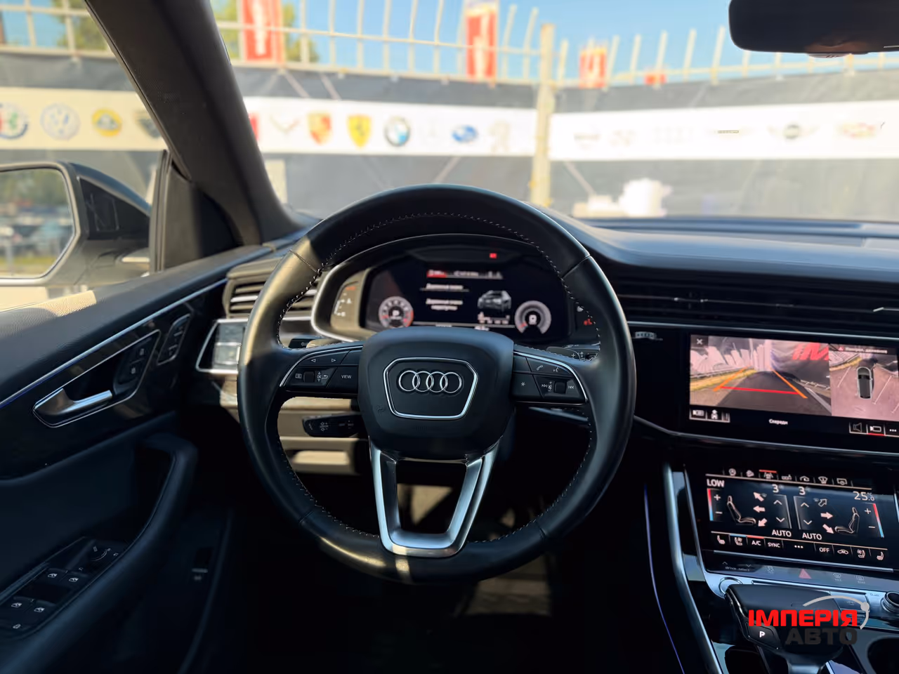 Audi Q8 - фото 16