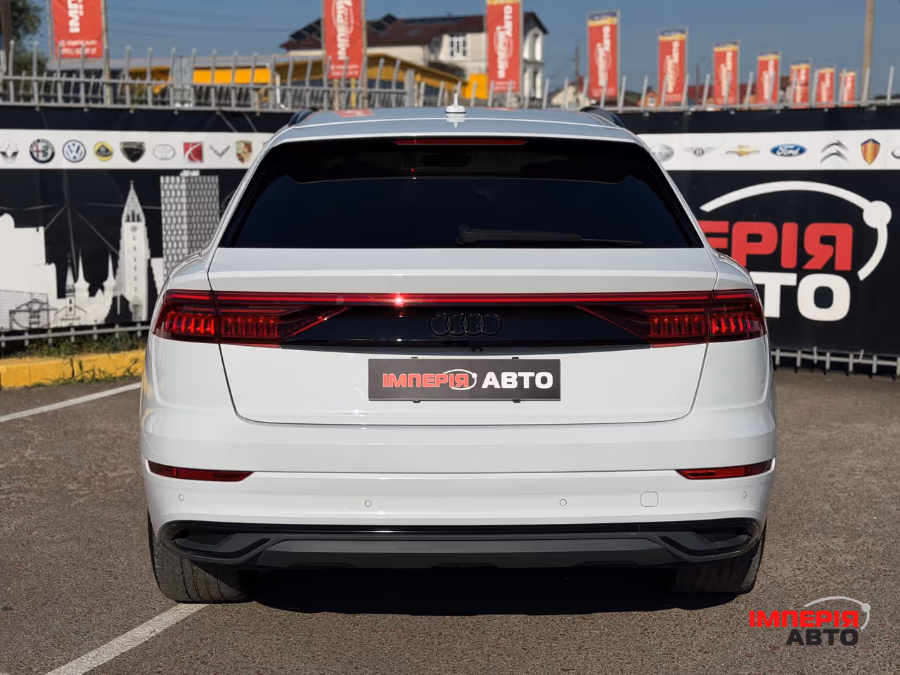 Audi Q8 - фото 5