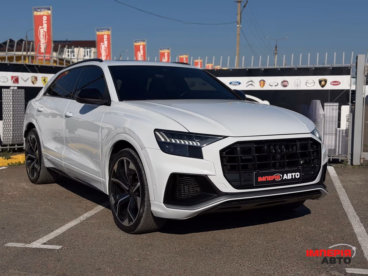 Audi Q8 - фото 3