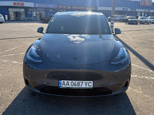 Tesla Model Y - фото 4