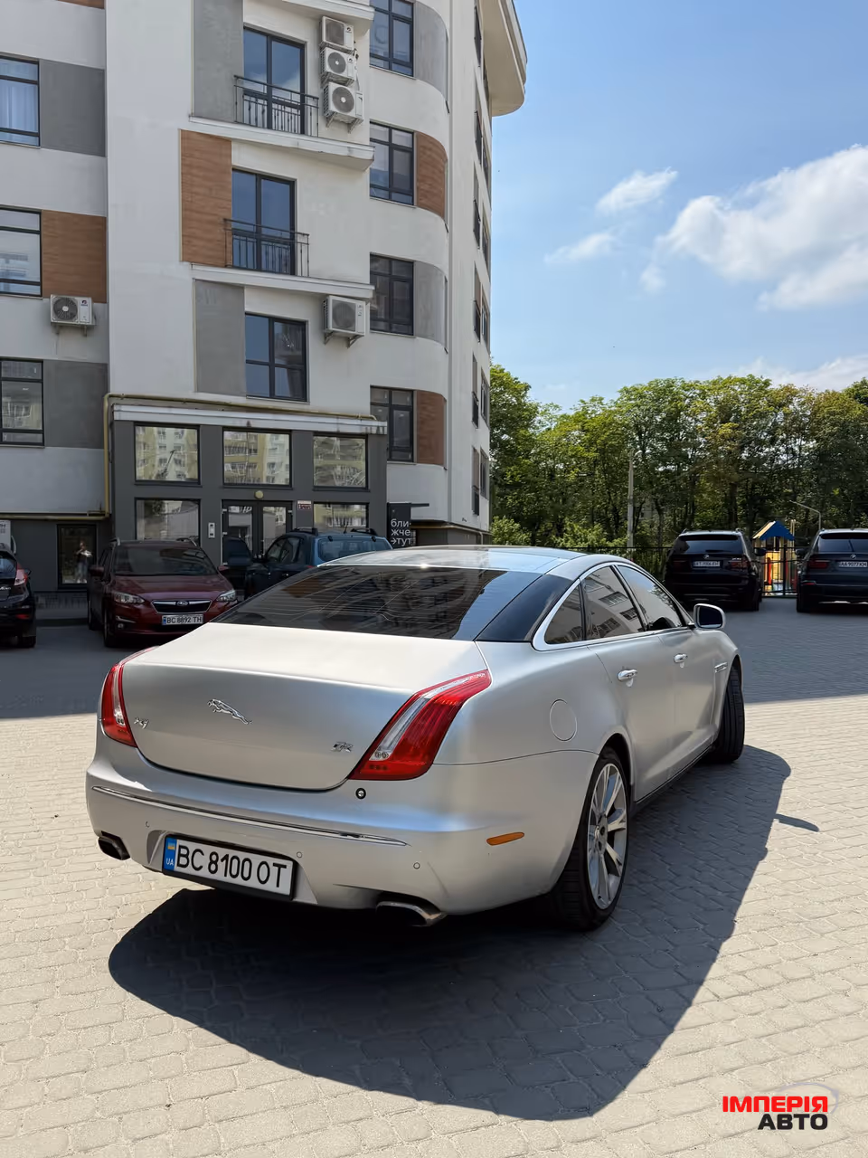 Jaguar XJ - фото 5