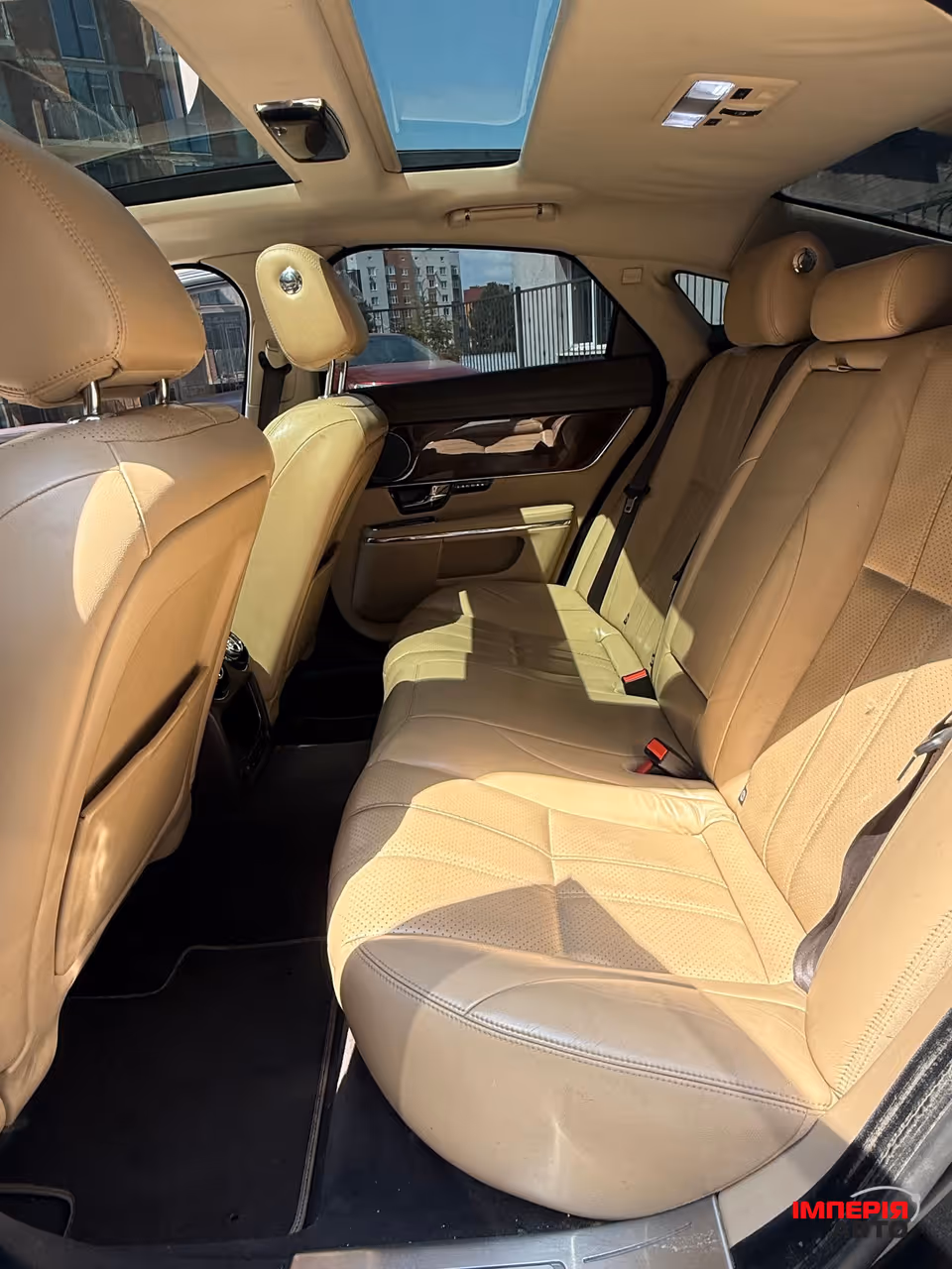 Jaguar XJ - фото 13